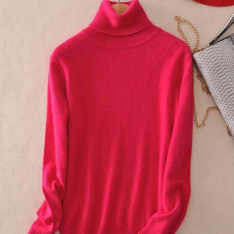 Elegancki, ciepły sweter damski z wysokim golfem. Stylowy i komfortowy must-have na sezon jesień/zima.