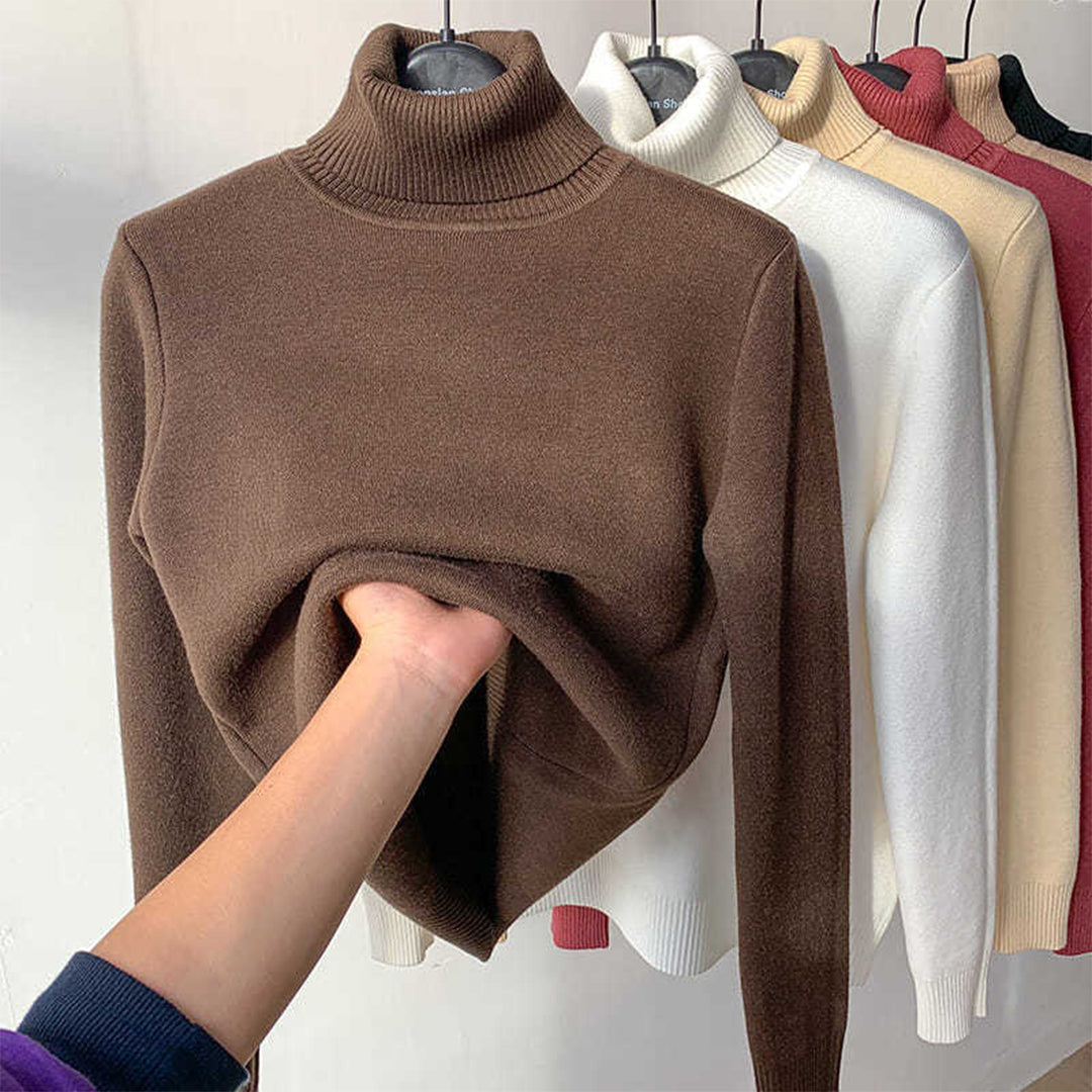 Modny sweter damski z golfem Talulla. Casualowy i elegancki, świetna odzież na jesień i zimę.