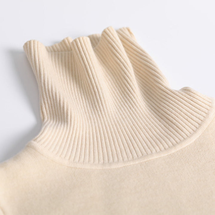 Stylowy damski sweter z golfem Talulla. Nowoczesny design, komfortowy na jesienne wieczory i zimowe poranki.