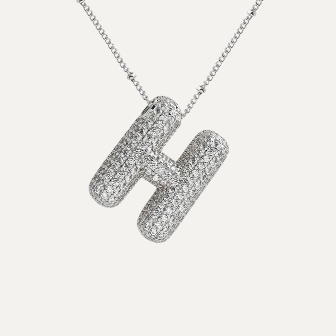 Elegancki złoty naszyjnik z literą Q, diamentowy, damska biżuteria.