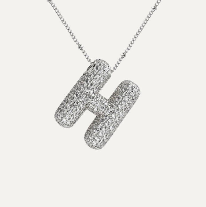 Elegancki złoty naszyjnik z literą Q, diamentowy, damska biżuteria.