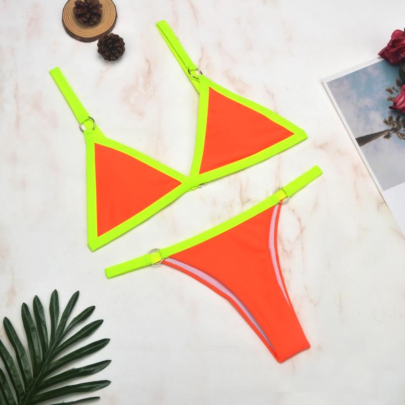 Modne bikini damskie, dwuczęściowe, z ozdobnymi złotymi kółkami, na lato.