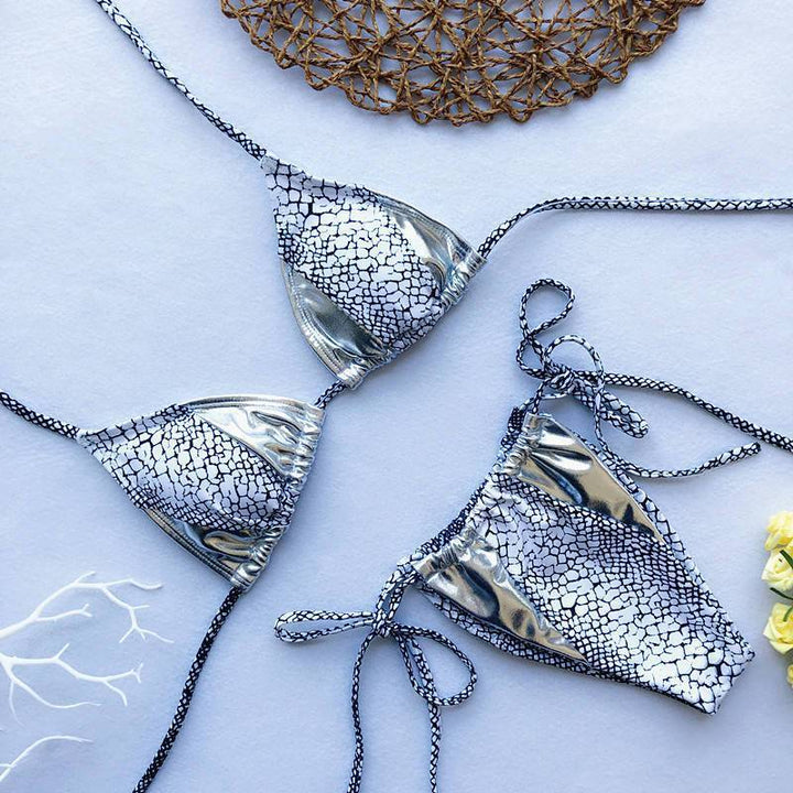 Plażowe damskie bikini dwuczęściowe. Strój kąpielowy z modnymi wiązaniami, idealny na lato.