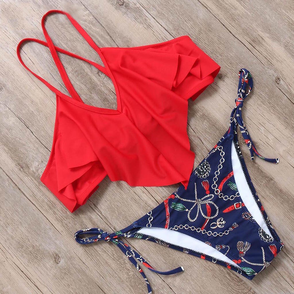 Pełny zestaw bikini: dwuczęściowy strój kąpielowy damski z falbanką, kwiatowy wzór. Idealny na plażę i lato.