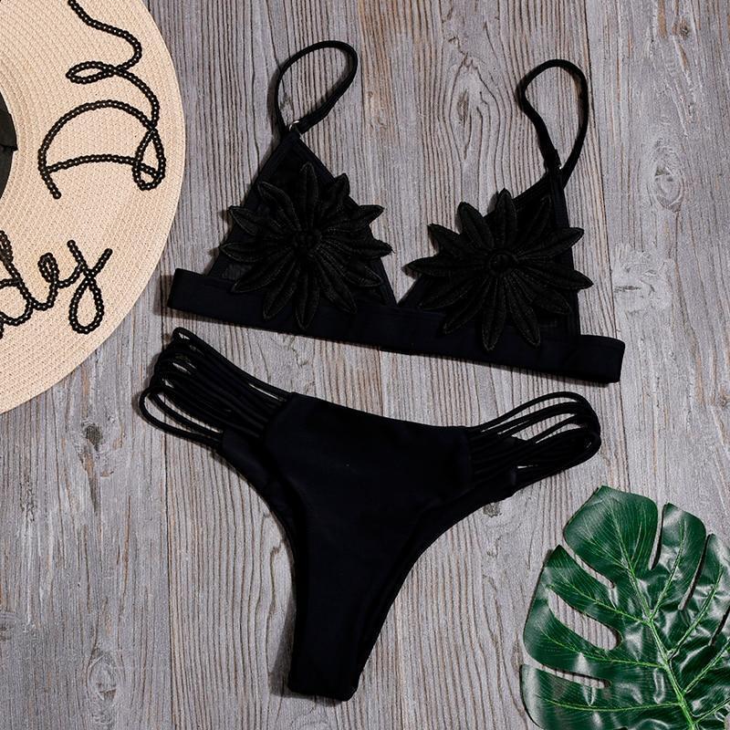 Stylowe damskie bikini dwuczęściowe, z motywem kwiatów, na letnie dni.