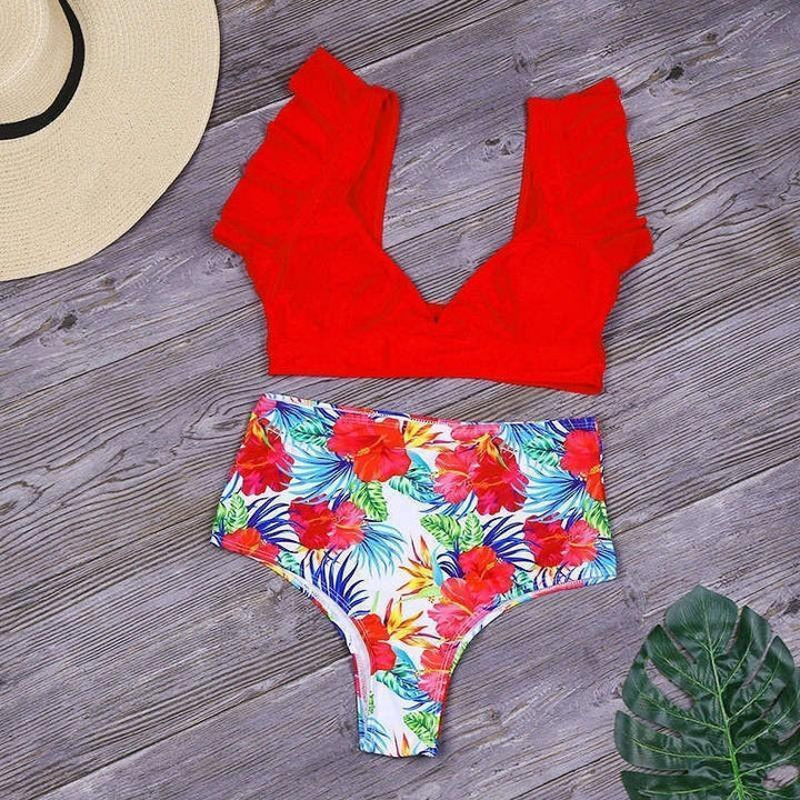 Kwieciste bikini damskie z wysokim stanem i falbankami, stylowy strój kąpielowy na lato.