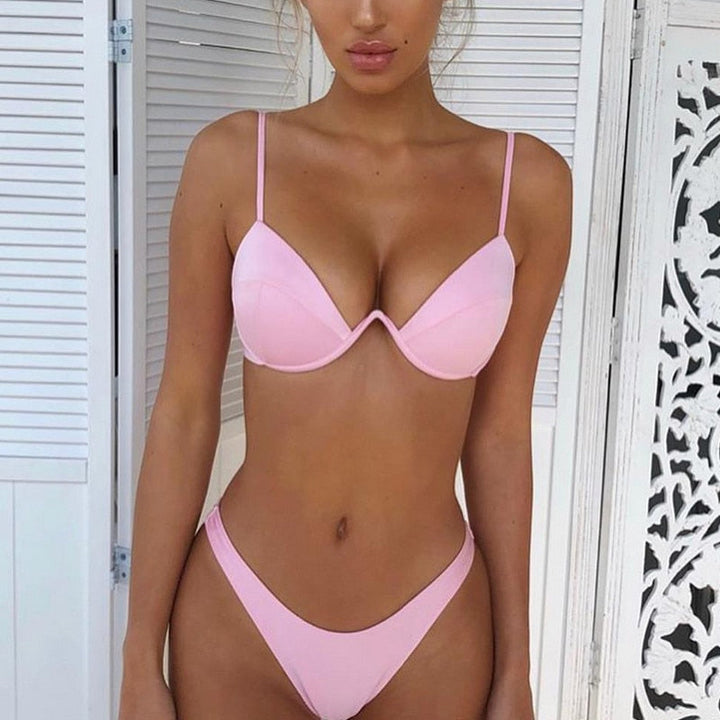 Stylowe bikini damskie plunge, dwuczęściowy strój kąpielowy na lato, idealna odzież plażowa.