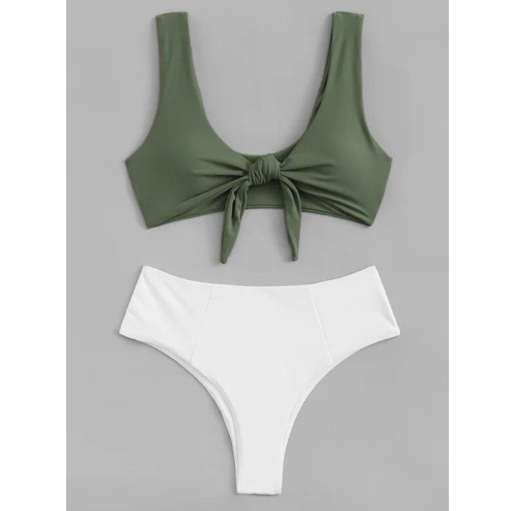 Damskie bikini z brazylijskimi figami, idealne na słoneczną plażę i upalne lato, modny fason.