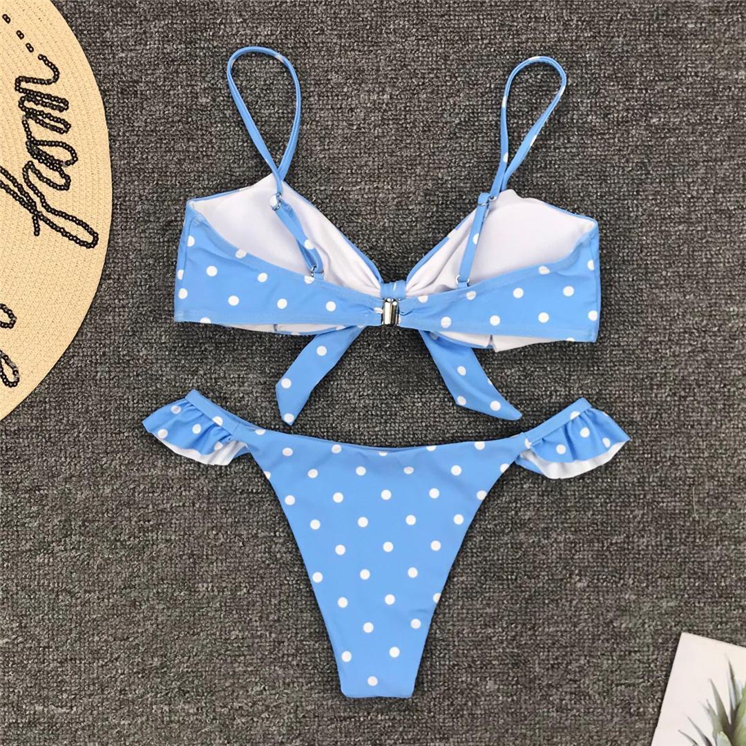 Dwuczęściowy strój kąpielowy bikini damskie z brazylijskimi majtkami, falbanką i kokardą. Idealne na plażę.