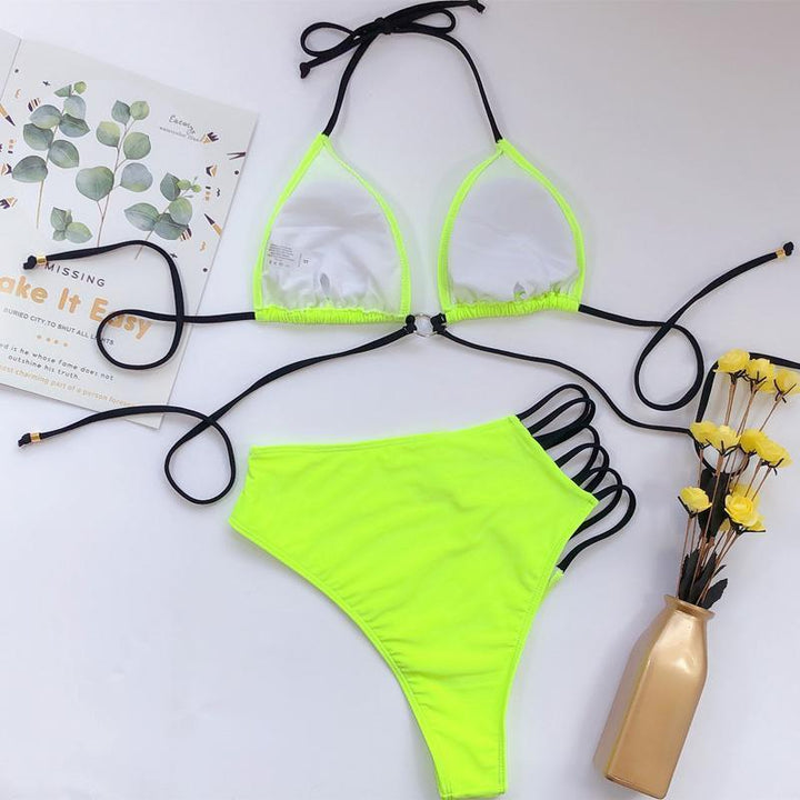 Strój kąpielowy bikini damski, dwuczęściowy z wysokim stanem i paski. Idealny na plażę i słońce.