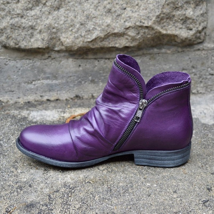 Casualowe damskie botki ze skóry ekologicznej z zamkiem, model 2075-D. Wygodne buty jesienne.
