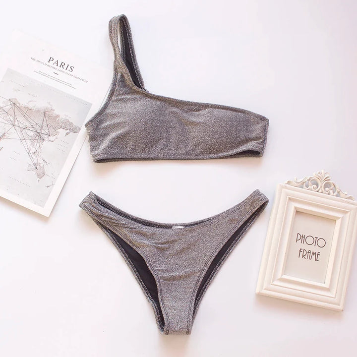 Stylowe dwuczęściowe bikini na jedno ramię dla kobiet, brokatowy strój kąpielowy, idealny na letnie dni.