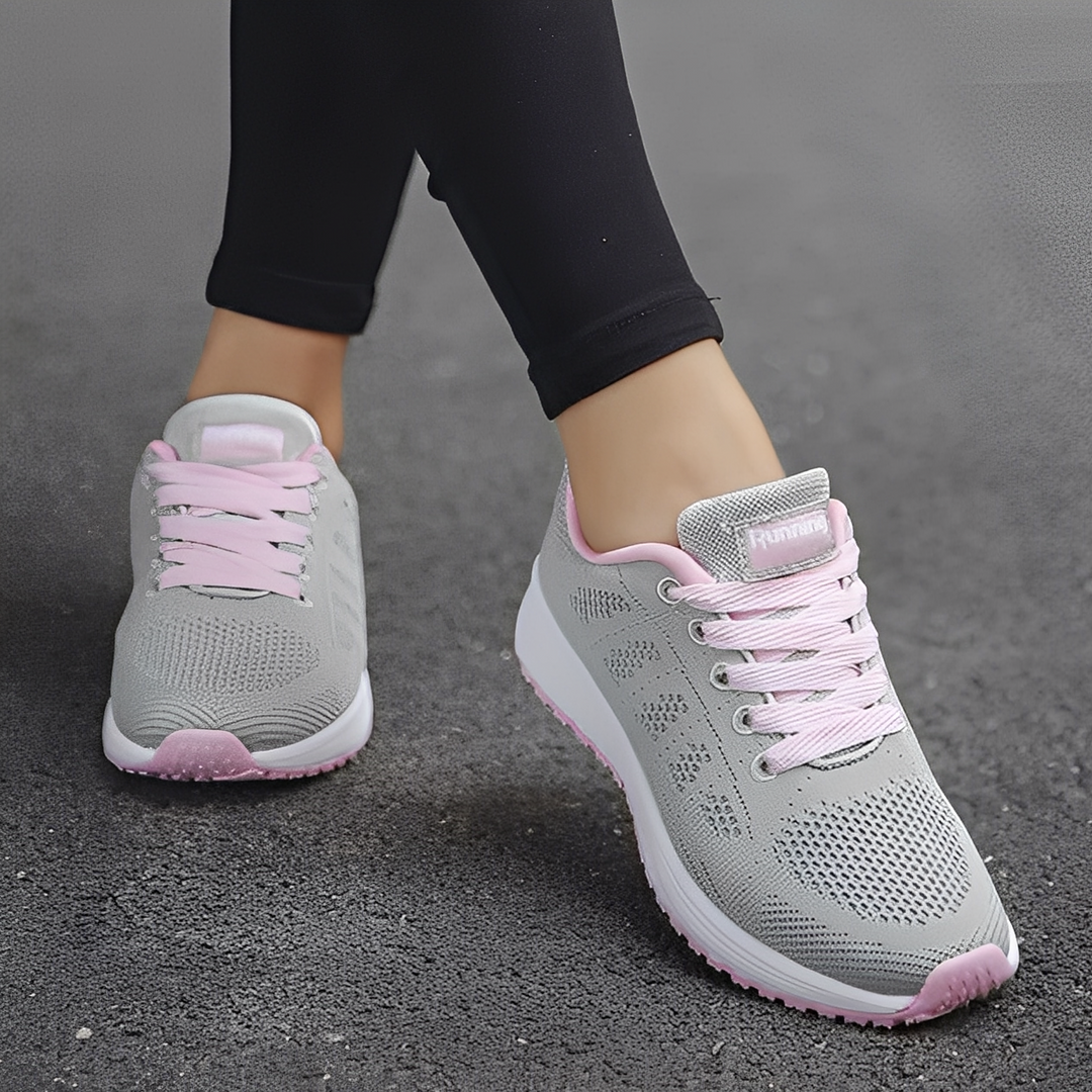 Stylowe damskie buty casualowe Carina. Komfortowe obuwie na co dzień, idealne do miejskich stylizacji.