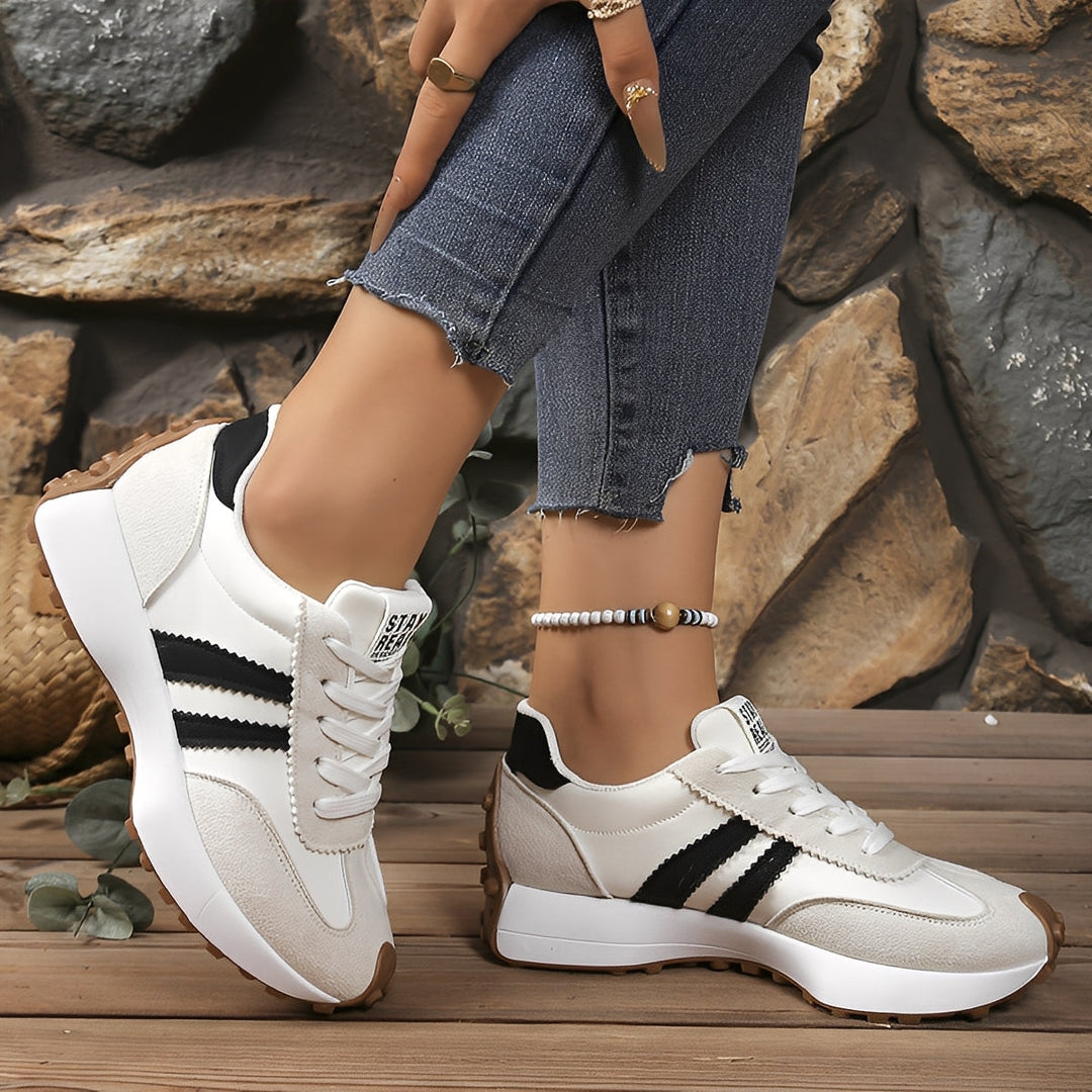 Damskie buty Lauren, beżowe, wygodne i modne na co dzień, z grubą podeszwą. Idealne do casualowych stylizacji.