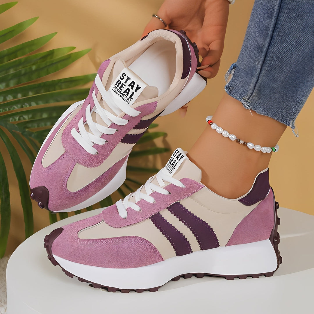Białe damskie buty Lauren, rekreacyjne, z grubą, sportową podeszwą, zapewniające komfort na wiosnę i lato.
