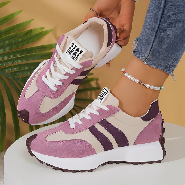 Białe damskie buty Lauren, rekreacyjne, z grubą, sportową podeszwą, zapewniające komfort na wiosnę i lato.