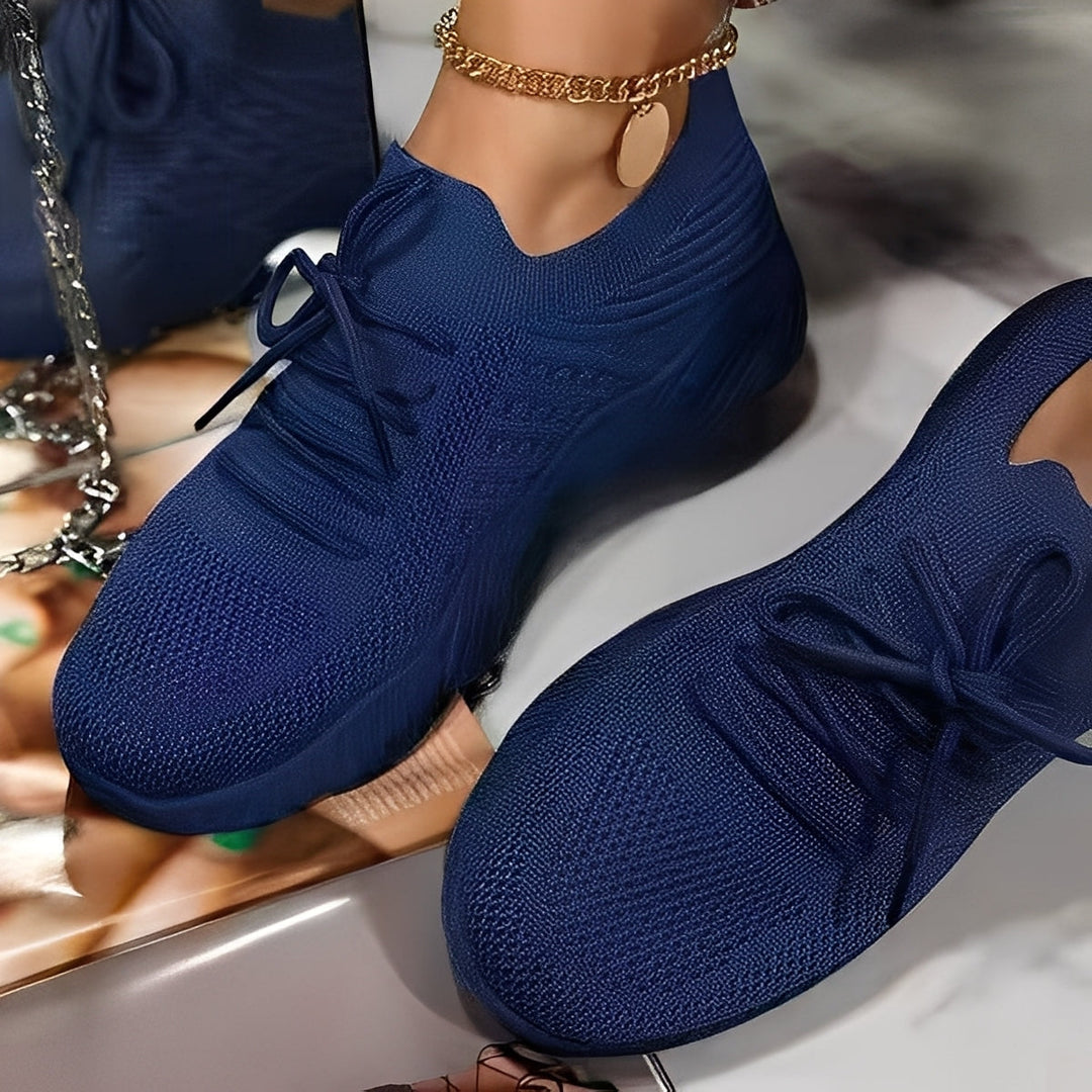 Stylowe i wygodne buty płaskie Axelle, idealne do miejskich stylizacji na lato.