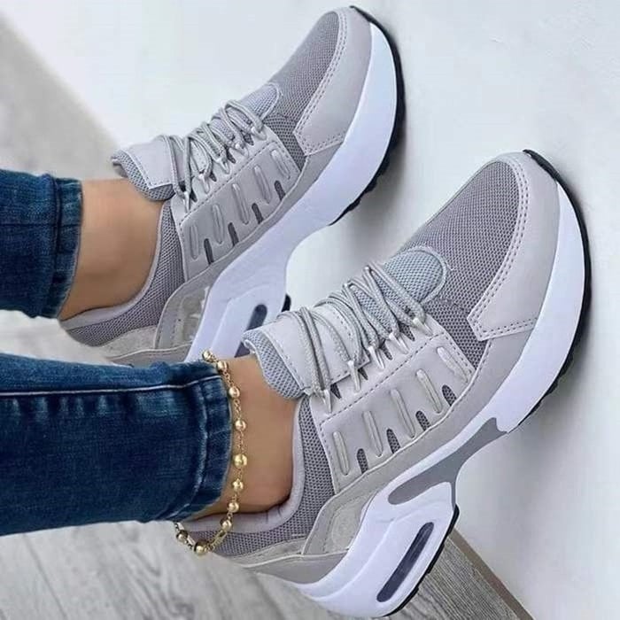 Damskie buty ortopedyczne Evergreen. Komfortowe obuwie na płaskim, idealne dla zdrowych stóp i stylu casual.