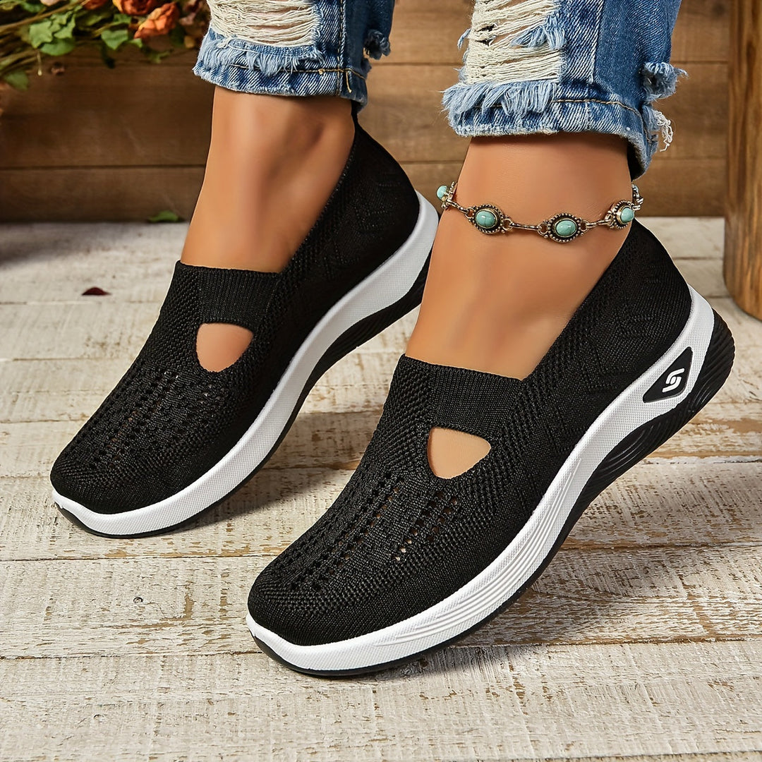 Lekkie damskie buty sportowe wsuwane ortopedyczne. Zapewniają oddychalność i wsparcie stopy podczas chodzenia.