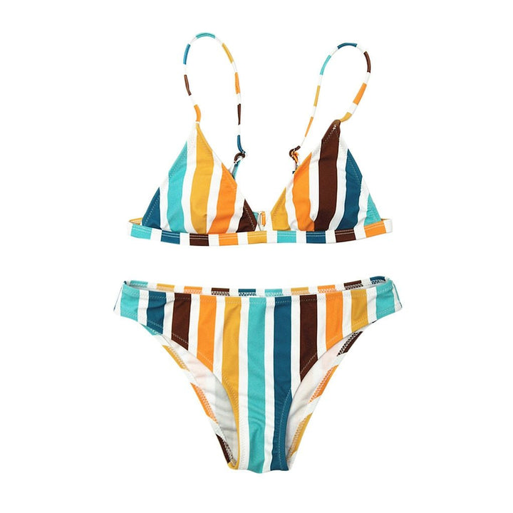 Eleganckie bikini damskie w kolorowe paski, dwuczęściowe. Wygodne i stylowe na plażę oraz basen latem.