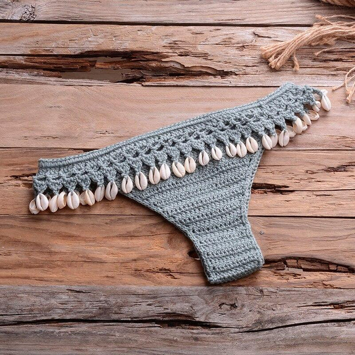 Damskie brazylijskie figi bikini boho, ręcznie zdobione muszelkami. Must-have na lato.
