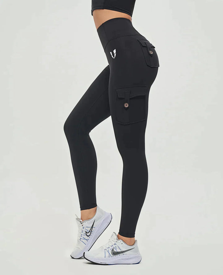 Damskie legginsy cargo z wysokim stanem, sportowe i modelujące sylwetkę. Idealne do aktywności, wygodne.