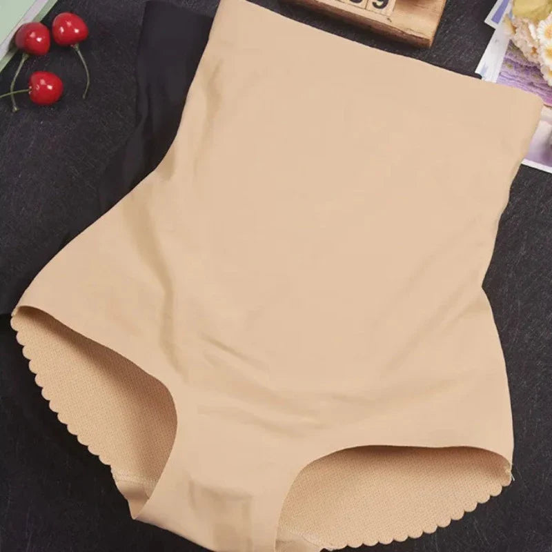 Eleganckie czarne/beżowe majtki modelujące push-up z wysokim stanem. Wygodna bielizna podkreślająca figurę.