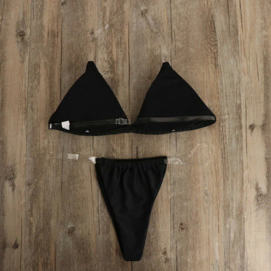 Damskie mikro bikini, strój kąpielowy z transparentnymi ramiączkami i stringami.