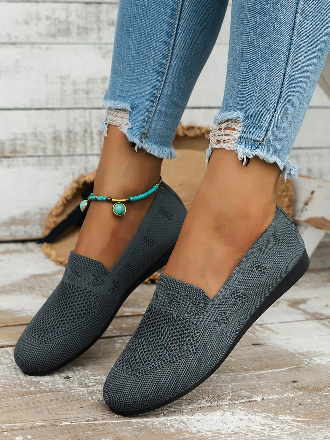 Wygodne i lekkie: damskie ortopedyczne loafersy wsuwane. Obuwie do chodzenia.