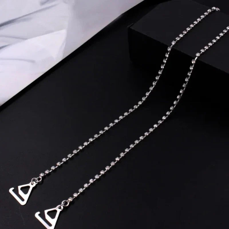 Damskie ozdobne ramiączka do biustonosza z błyszczącymi kryształkami, idealne do eleganckich stylizacji.