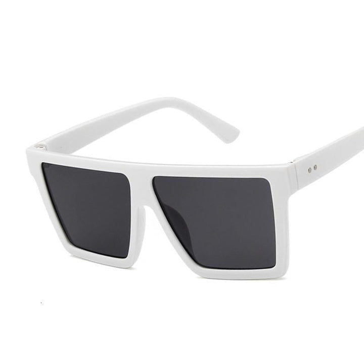 Damskie prostokątne okulary przeciwsłoneczne z ciemnymi soczewkami i ochroną UV, idealne na lato i stylowy look.