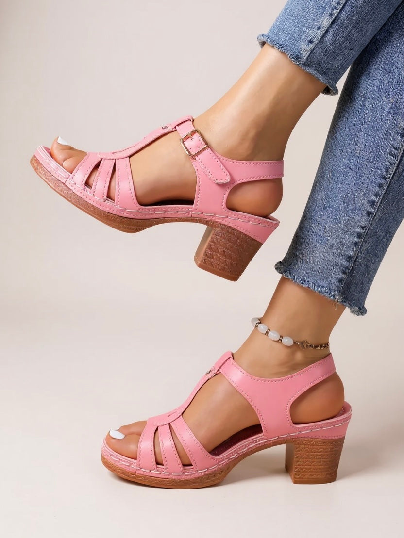 Damskie sandały na stabilnym słupku, idealne na lato. Eleganckie i wygodne buty damskie.