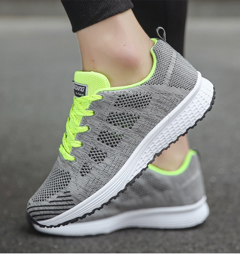 Uniwersalne damskie sneakersy sportowe. Lekkie i przewiewne obuwie damskie do wielu stylizacji.