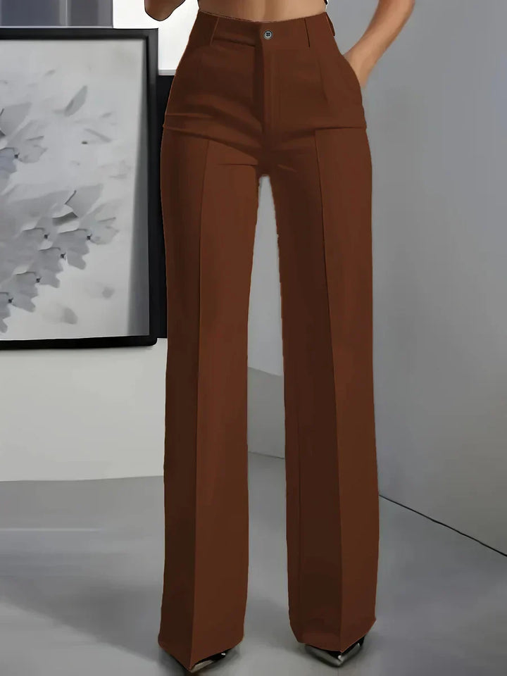 Modne spodnie damskie z szerokimi nogawkami i wysokim stanem. Niezwykle wygodne i eleganckie.