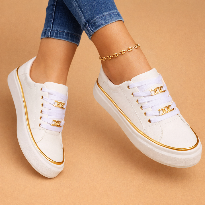 Stylowe damskie buty niskie, sznurowane, w klasycznym czarnym kolorze. Idealne do casualowych stylizacji.
