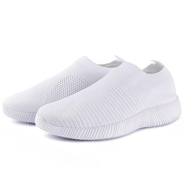 Damskie komfortowe sneakersy ortopedyczne, wsuwane, beżowe. Buty bez sznurowadeł dla łatwego zakładania.