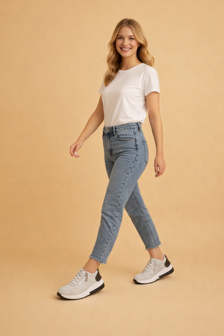 Sportowe damskie trampki niskie, lekkie i wygodne obuwie z zamkiem, doskonałe do casualowych looków.