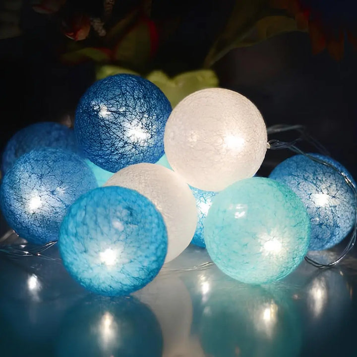 Bawełniana girlanda LED jako element wystroju jadalni