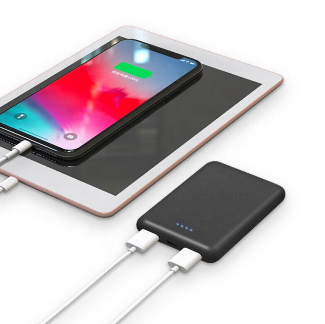 Power bank ładujący smartfon i tablet w tym samym czasie
