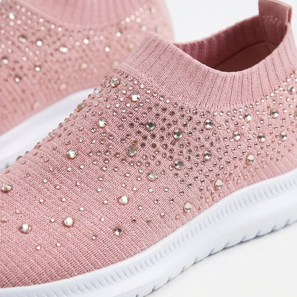 Czarne damskie buty ortopedyczne typu slip-on na co dzień