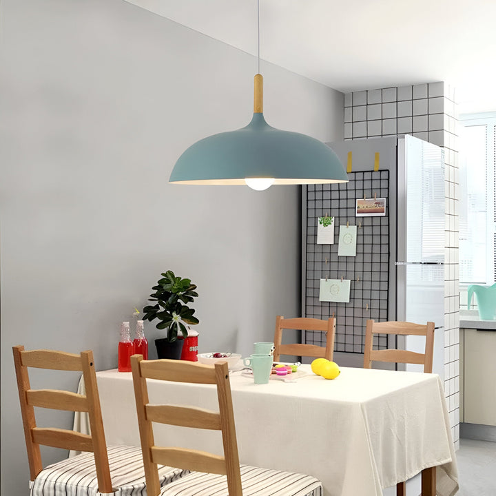 Designerska lampa sufitowa E27, drewniana, skandynawski wystrój wnętrz, nowoczesne oświetlenie.