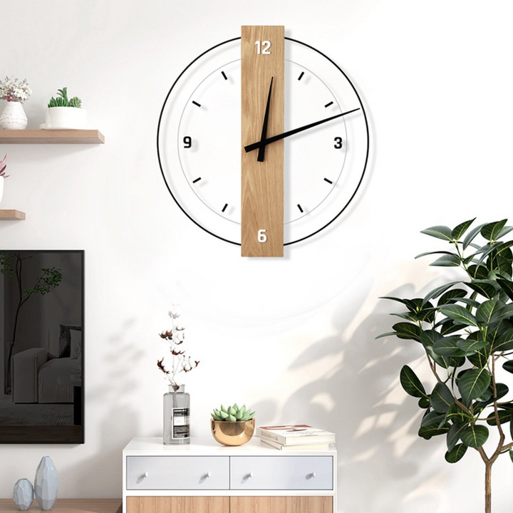 Drewniany zegar ścienny 50 cm, nowoczesny design. Idealny jako cicha dekoracja do salonu lub sypialni.