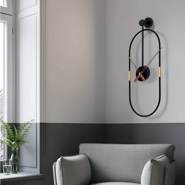 Duży, minimalistyczny zegar ścienny z metalu w nowoczesnym designie. Idealna dekoracja do każdego wnętrza.