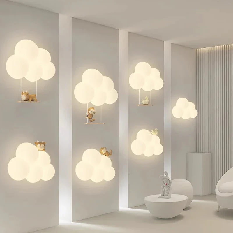 Dziecięca lampa ścienna LED do pokoju dziecka. Urocze motywy i kojące światło.