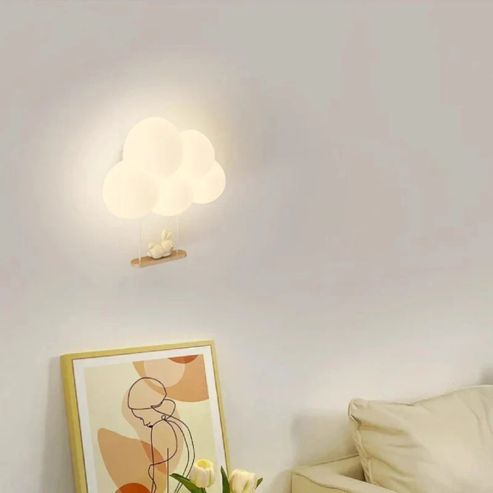 Nowoczesna lampa ścienna LED dla dzieci. Dekoracja do pokoju malucha, zapewnia kojące światło.
