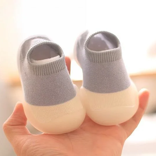 Kolorowe buty barefoot dla dzieci idealne na pierwsze kroki i do nauki chodzenia