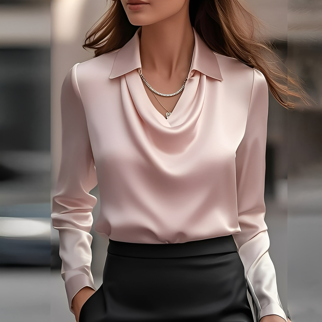 Damska bluzka Sélène: klasyczna elegancja, drapowany kołnierz, długi rękaw.