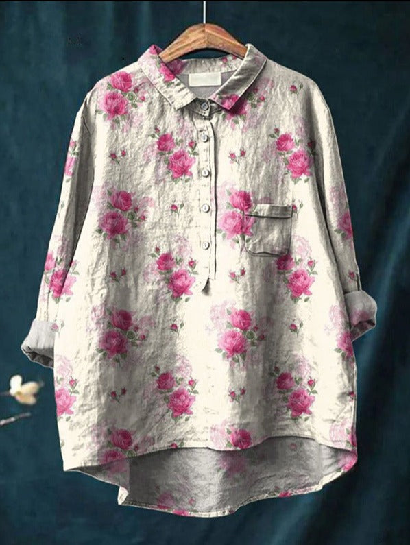 Wygodna bluzka damska z kwiatowym wzorem, na co dzień. Kobieca i elegancka moda.