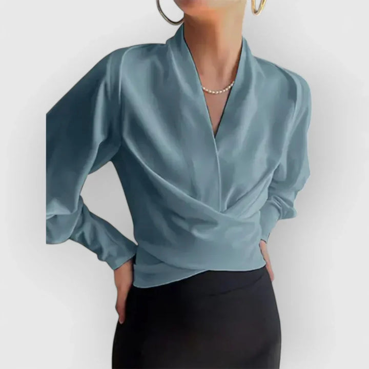 Modna bluzka damska z bufkami na jesień. Szykowna, casualowa, idealna do pracy i na spotkania.