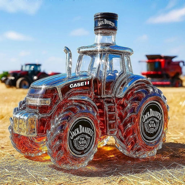 Elegancka karafka do whisky 300 ml ze szklanym traktorem w środku. Idealna na alkohol i prezent dla mężczyzny.